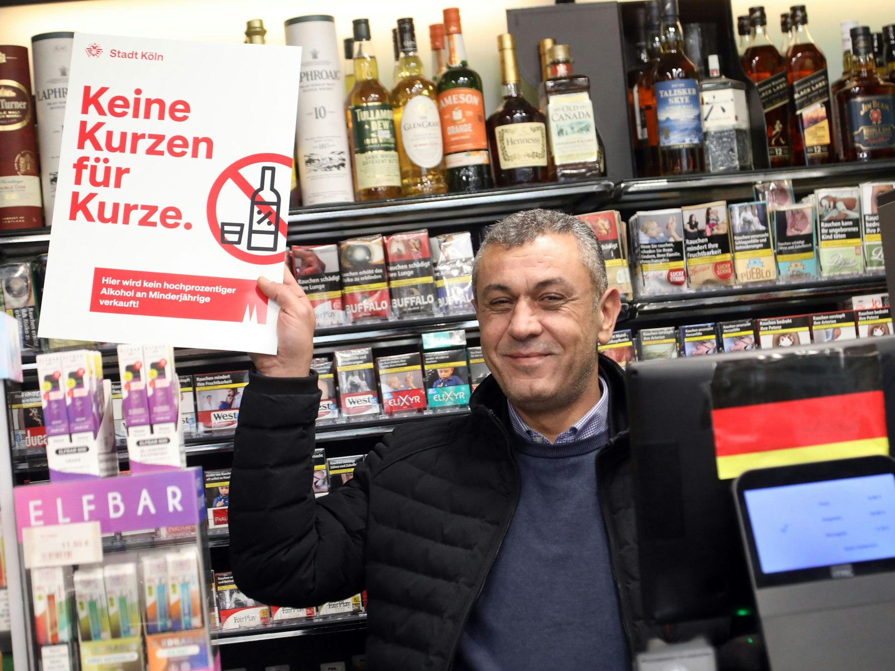 Kenan Aslan mit der Kampagne  „Keine Kurze für Kurze“.