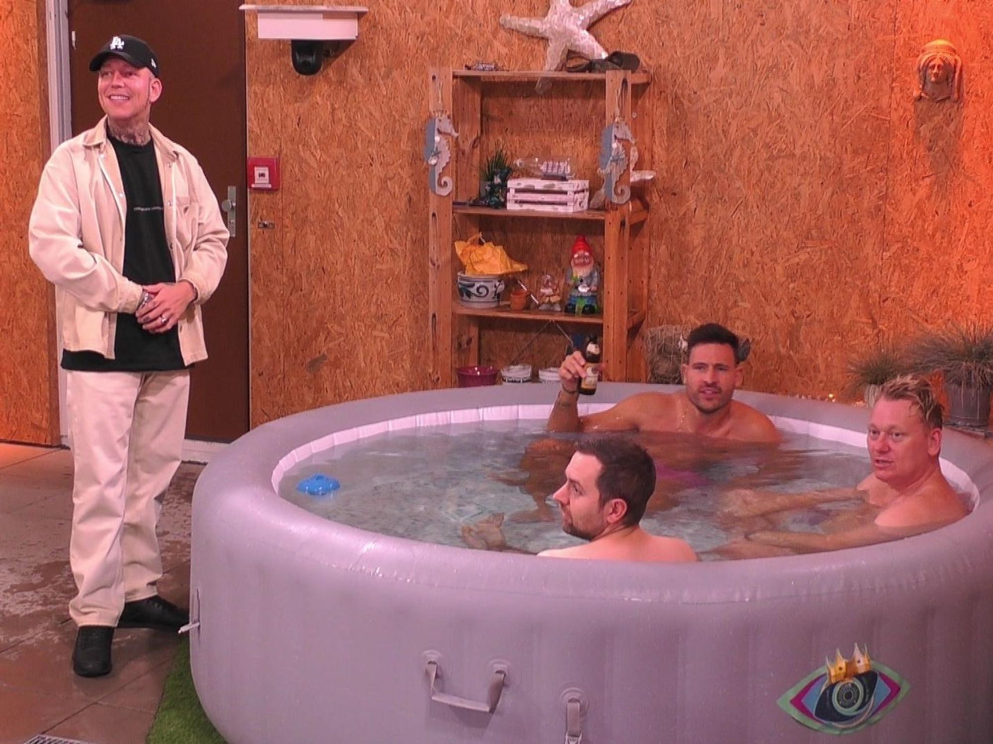 Whirlpool-Szene bei Knossis Big Brother.