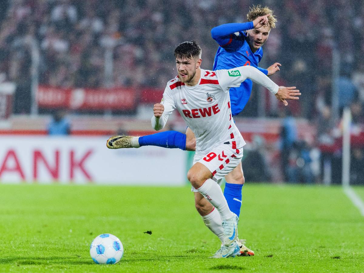 Jan Thielmann im Zweikampf mit Finn Porath.