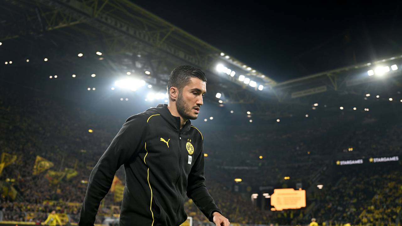 Nur Sahin kommt ins Stadion.