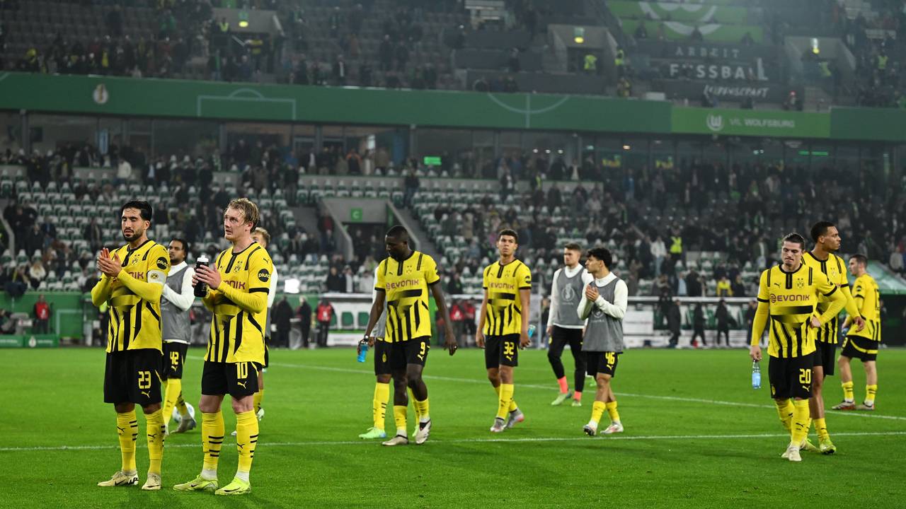 Die große Enttäuschung steht den BVB-Profis nach der Pokal-Niederlage in Wolfsburg ins Gesicht geschrieben.