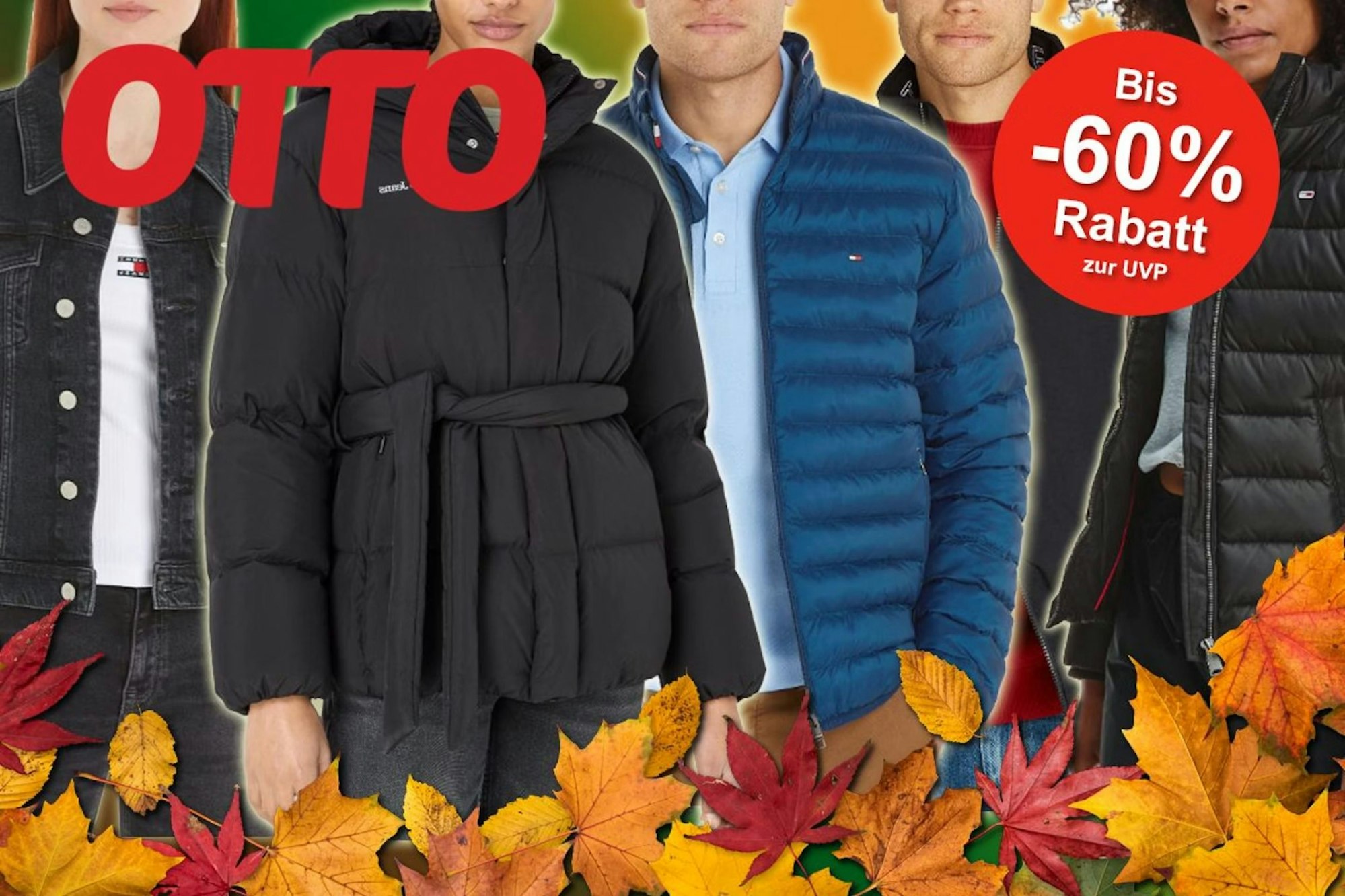 Herbst und Winterjacken von Tommy Hilfiger getragen von Herren und Damen Models vor einem herbstlichen Hintergrund mit bunten Blättern.
