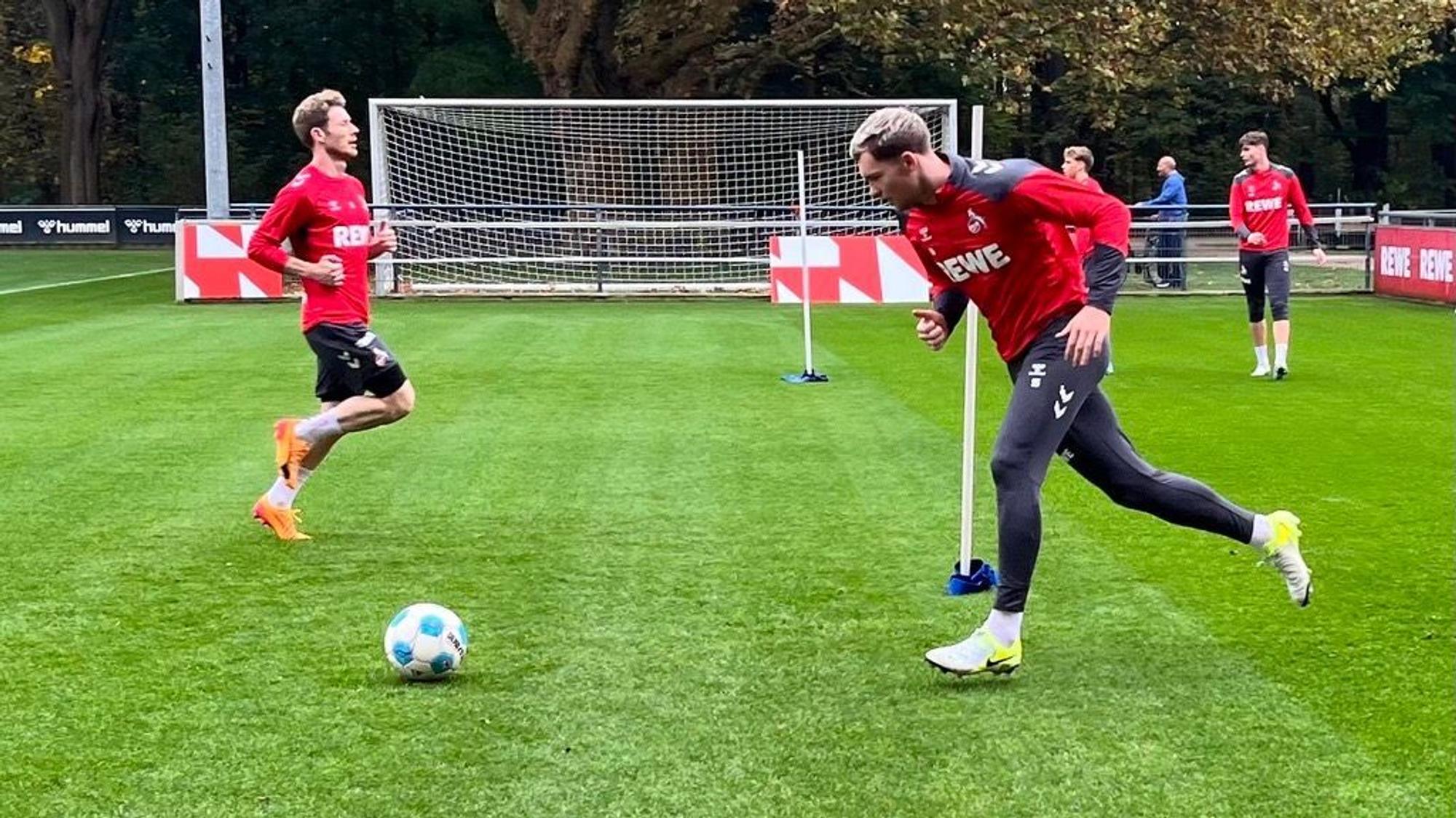 Florian Kainz und Luca Kilian nach dem Pokalspiel im FC-Training.