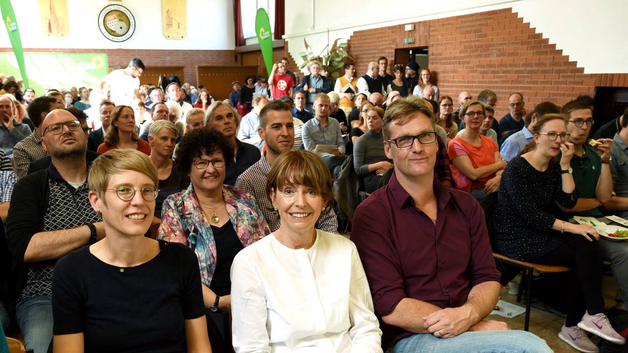 Die Grünen-Politikerin Katja Trompeter (li.) und Grünen-Politiker Frank Jablonski mit OB Henriette Reker am 21. September 2019 bei einer Veranstaltung in Köln.
