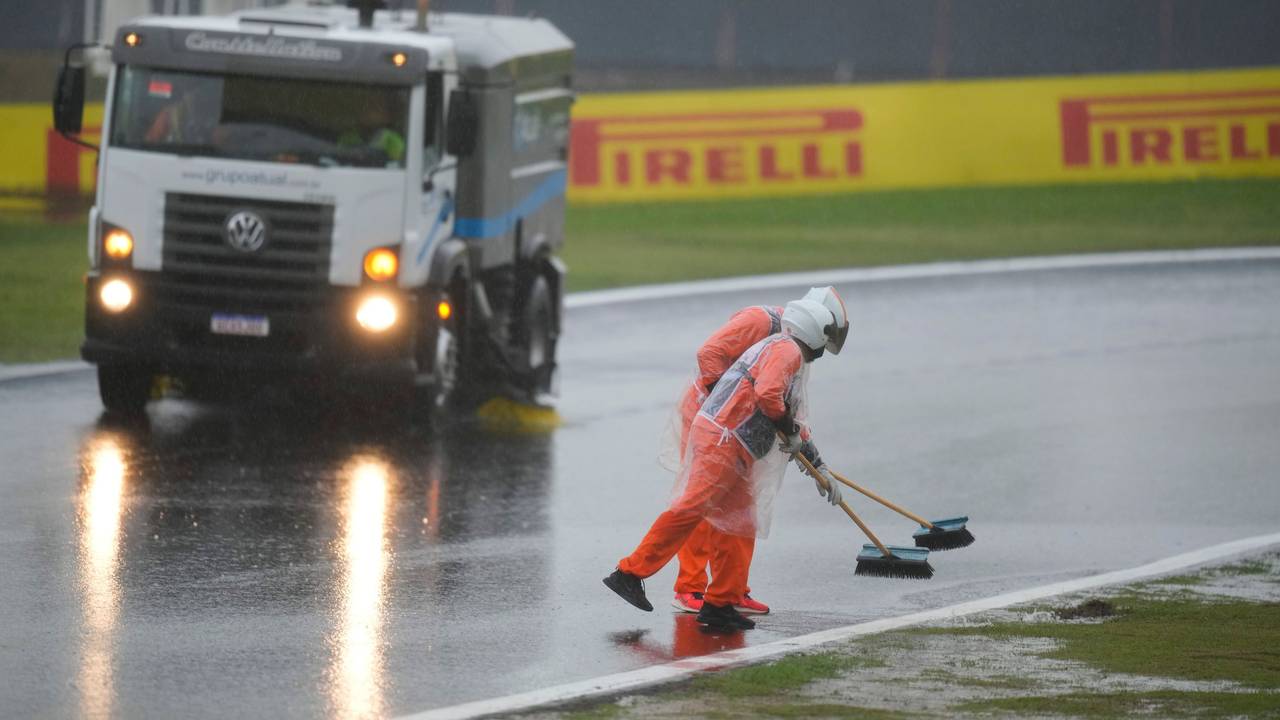 Regen-Chaos bei der Formel 1 in Brasilien am Samstag (2. November 2024).
