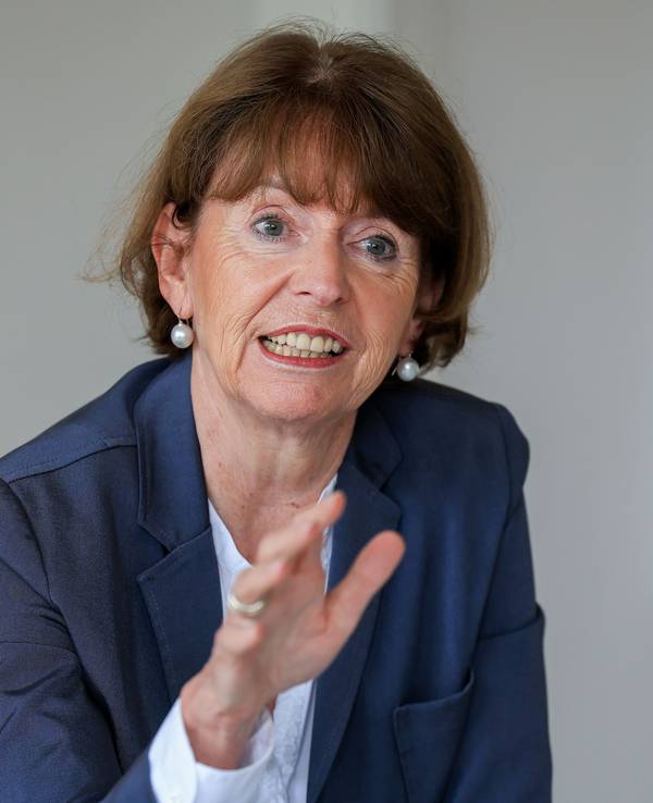 Die amtierende Kölner Oberbürgermeisterin Henriette Reker bei einem Interview am 20. Juni 2024.