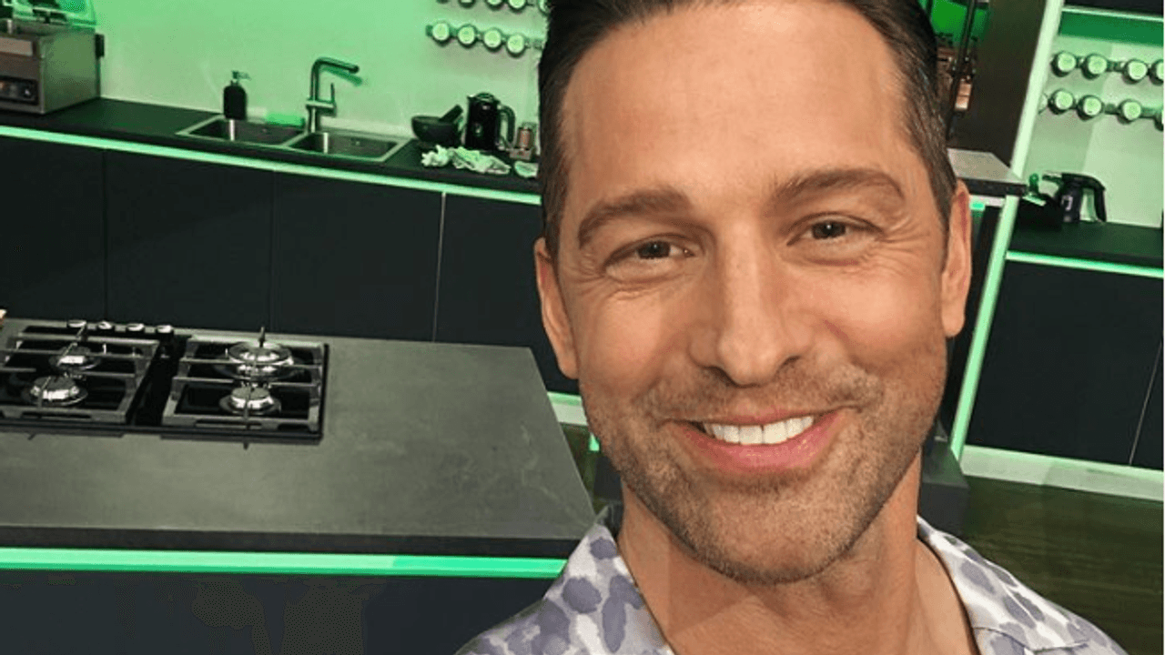 Der österreichische Starkoch Alexander Kumptner in der Vorabend-Show bei Sat.1. «Doppelt kocht besser»
