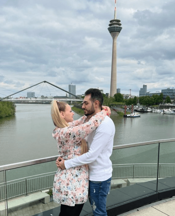 Sarah-Jane Wollny mit ihrem Freund Tinush