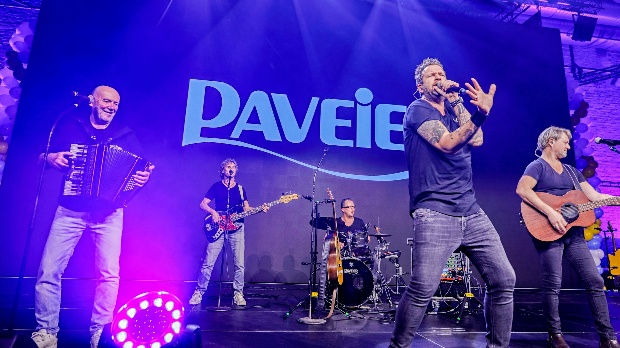 Die Paveier bei Jeck am Butz.