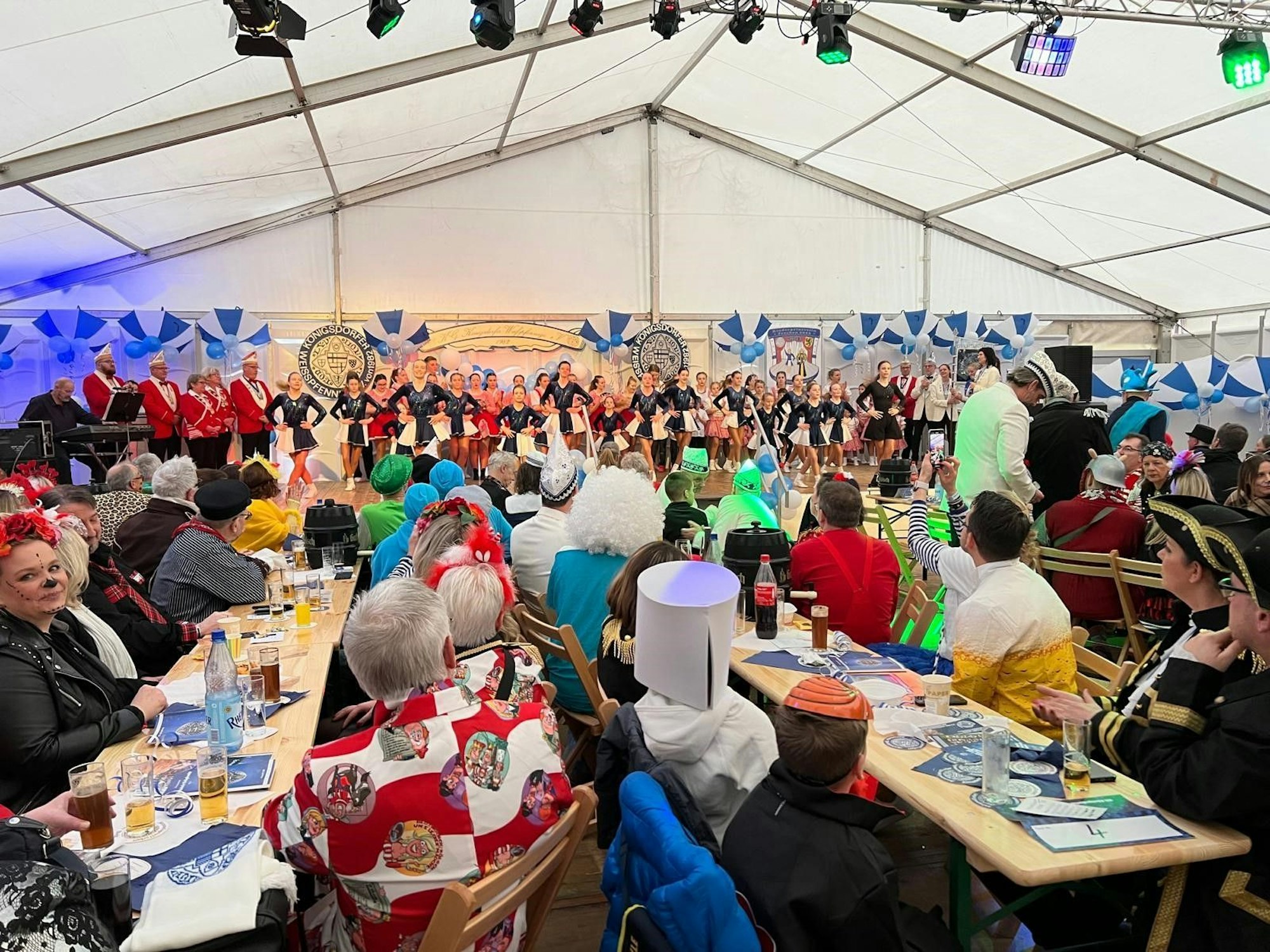 Die Prunksitzung 2023 in Königsdorf.