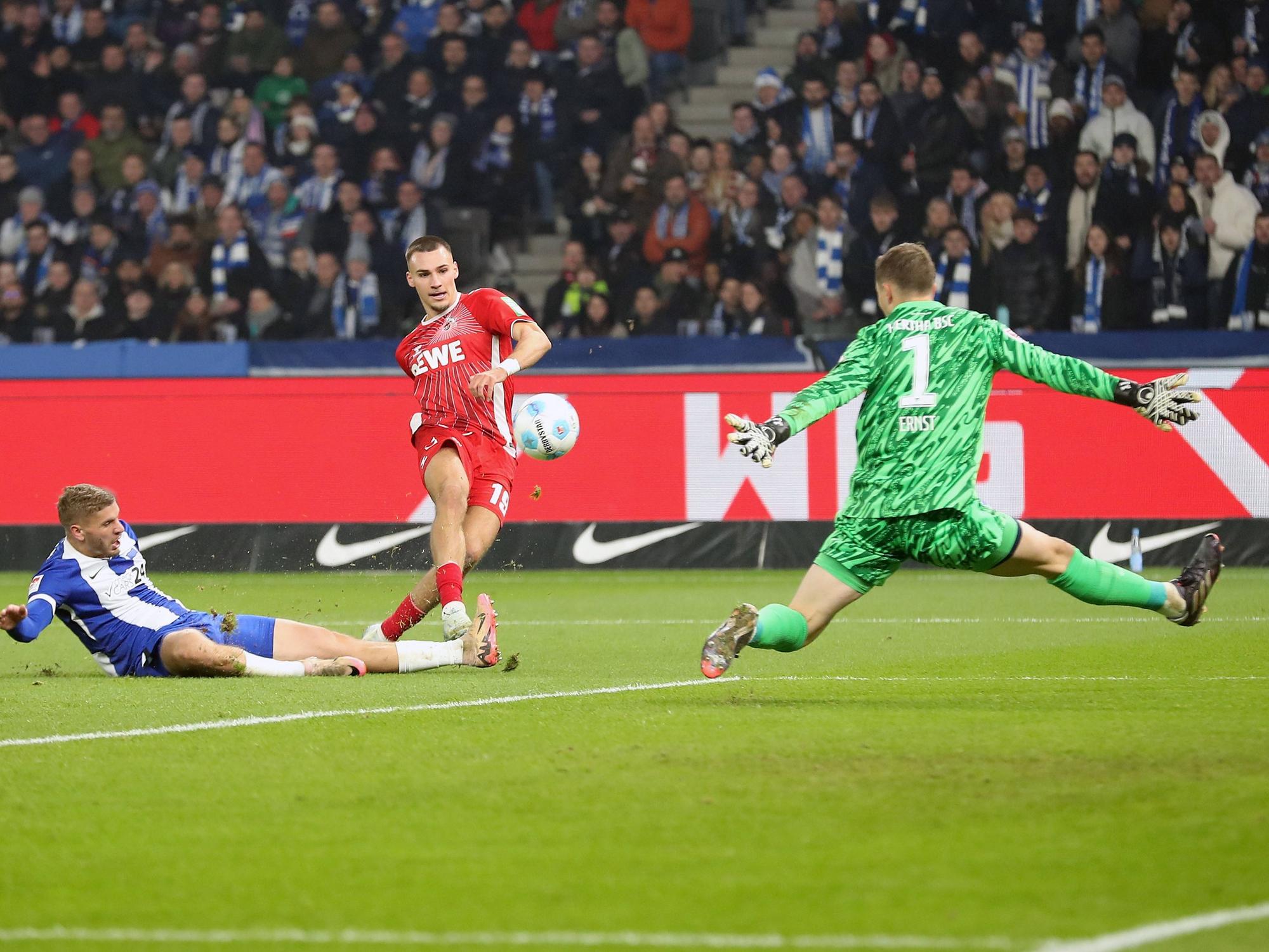Tim Lemperle trifft gegen Hertha.