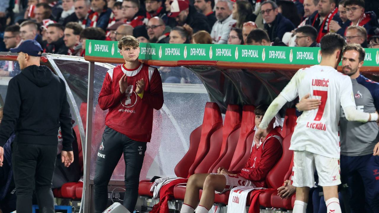 1. FC Köln gegen Holstein Kiel im DFB-Pokal: Jonas Urbig (1. FC Köln).