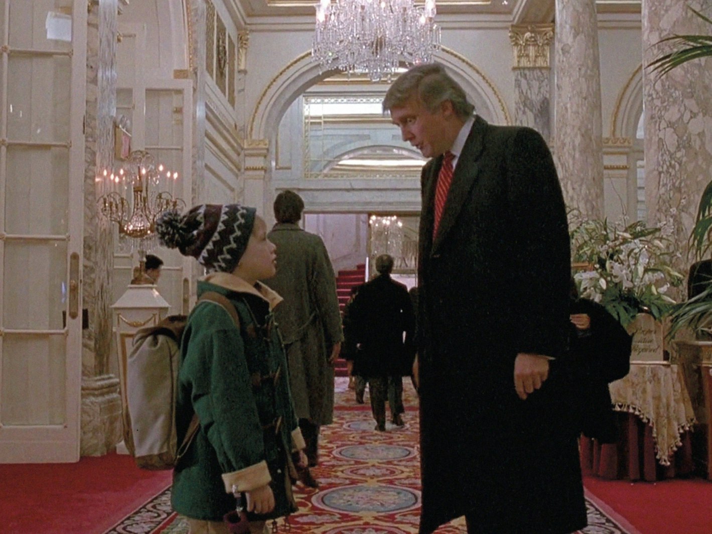 Donald Trump und Macaulay Culkin im Film „Kevin – Allein in New York“.
