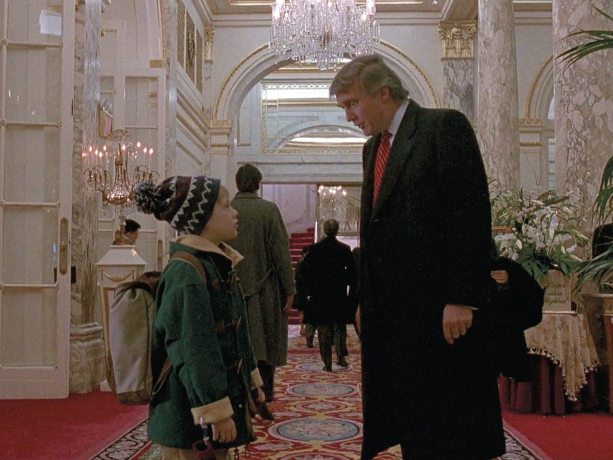 Donald Trump und Macaulay Culkin im Film „Kevin – Allein in New York“.