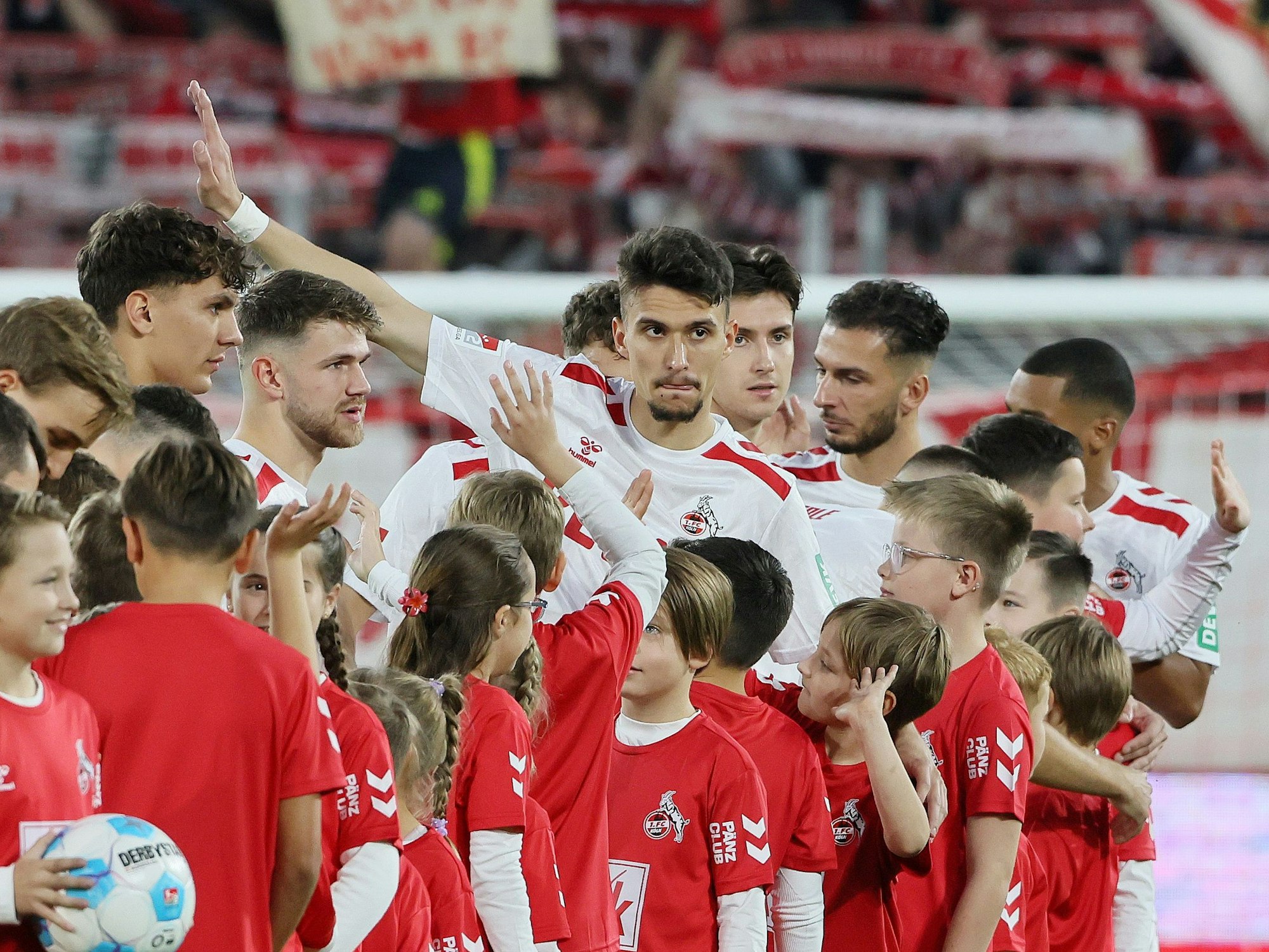 FC-Profi Dejan Ljubicic vor der Partie gegen den SC Paderborn am 25. Oktober 2024.