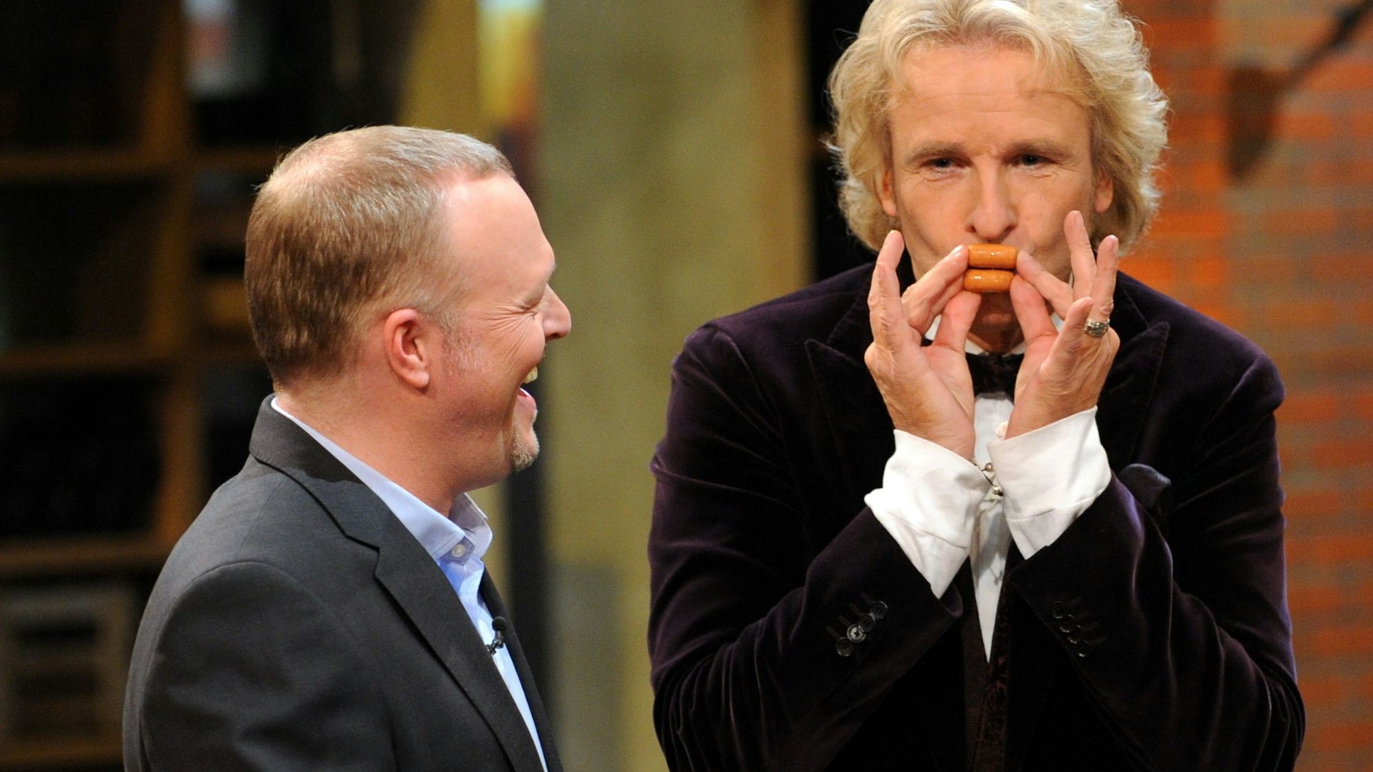 TV-Legenden unter sich: Stefan Raab (l.) und Thomas Gottschalk 2010 bei „Wetten, dass..?“.