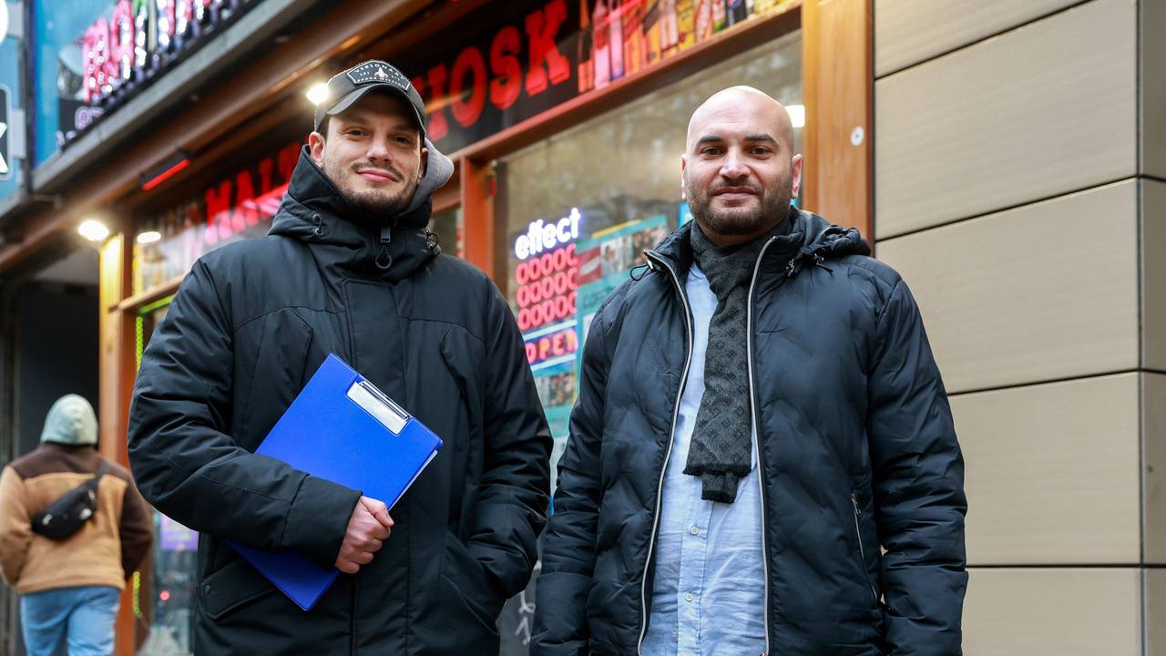 Ibrahim Cuma und Malik Dine von der Gewerbeabteilung der Stadt Köln.