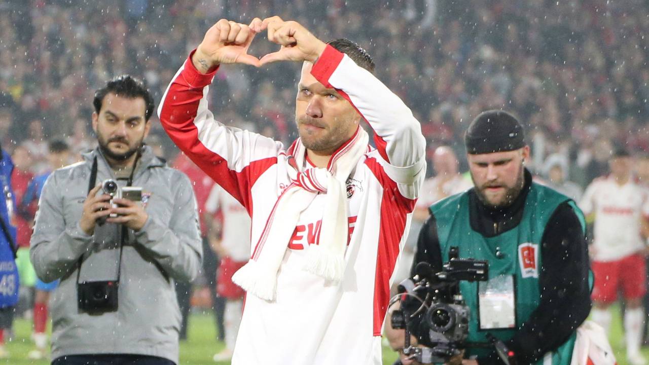Lukas Podolski am 10. Oktober 2024 bei seinem Abschiedsspiel im Rhein-Energie-Stadion in Köln.