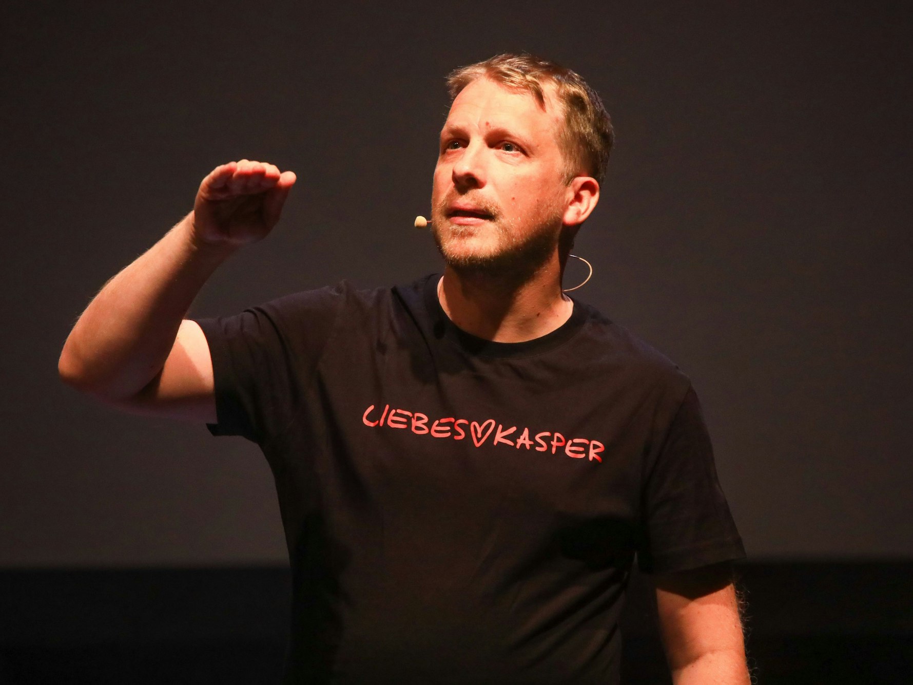 Oliver Pocher, hier im Oktober in Erfurt bei seiner „Liebeskasper“-Tour 2024.