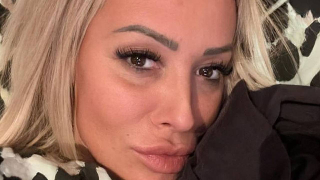 Cora Schumacher, hier auf einem Selfie, das sie am 27. Januar 2023 auf Instagram veröffentlicht hat, meldet sich nach ihrem Social-Media-Rückzug zurück.