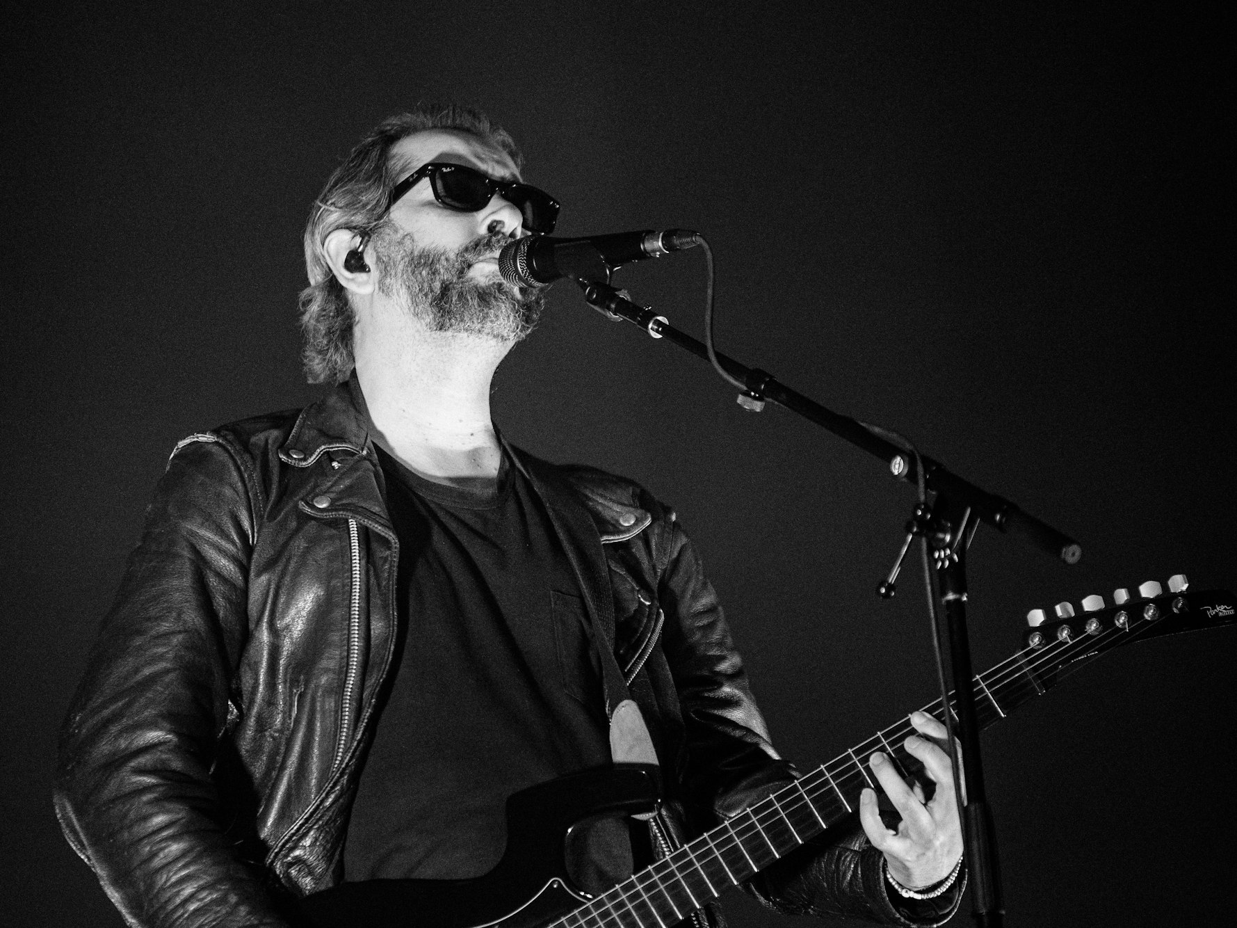 „Cigarettes After Sex“-Sänger Greg Gonzalez steht am 31. August 2024 in Montreal auf der Bühne.