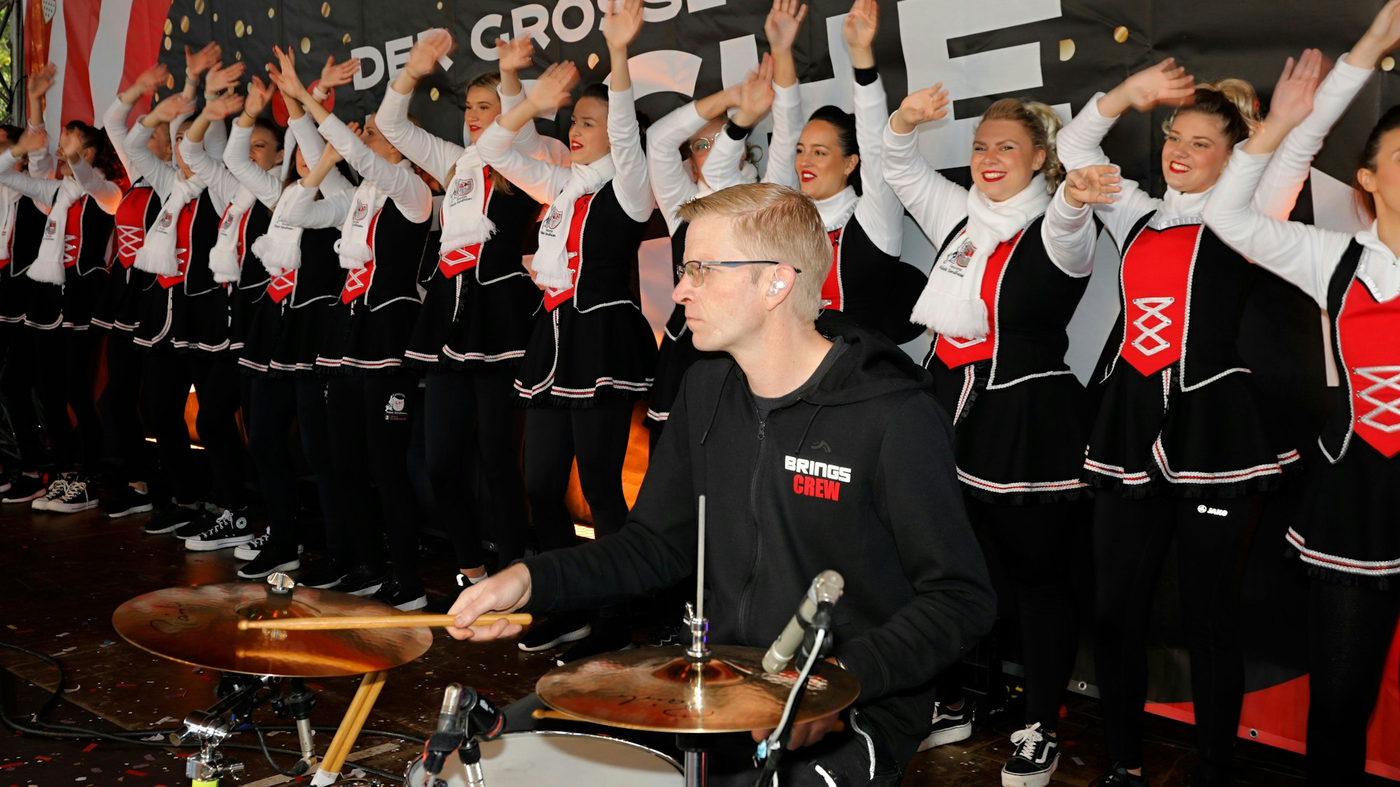 Dominik Schmidt am Brings-Schlagzeug.