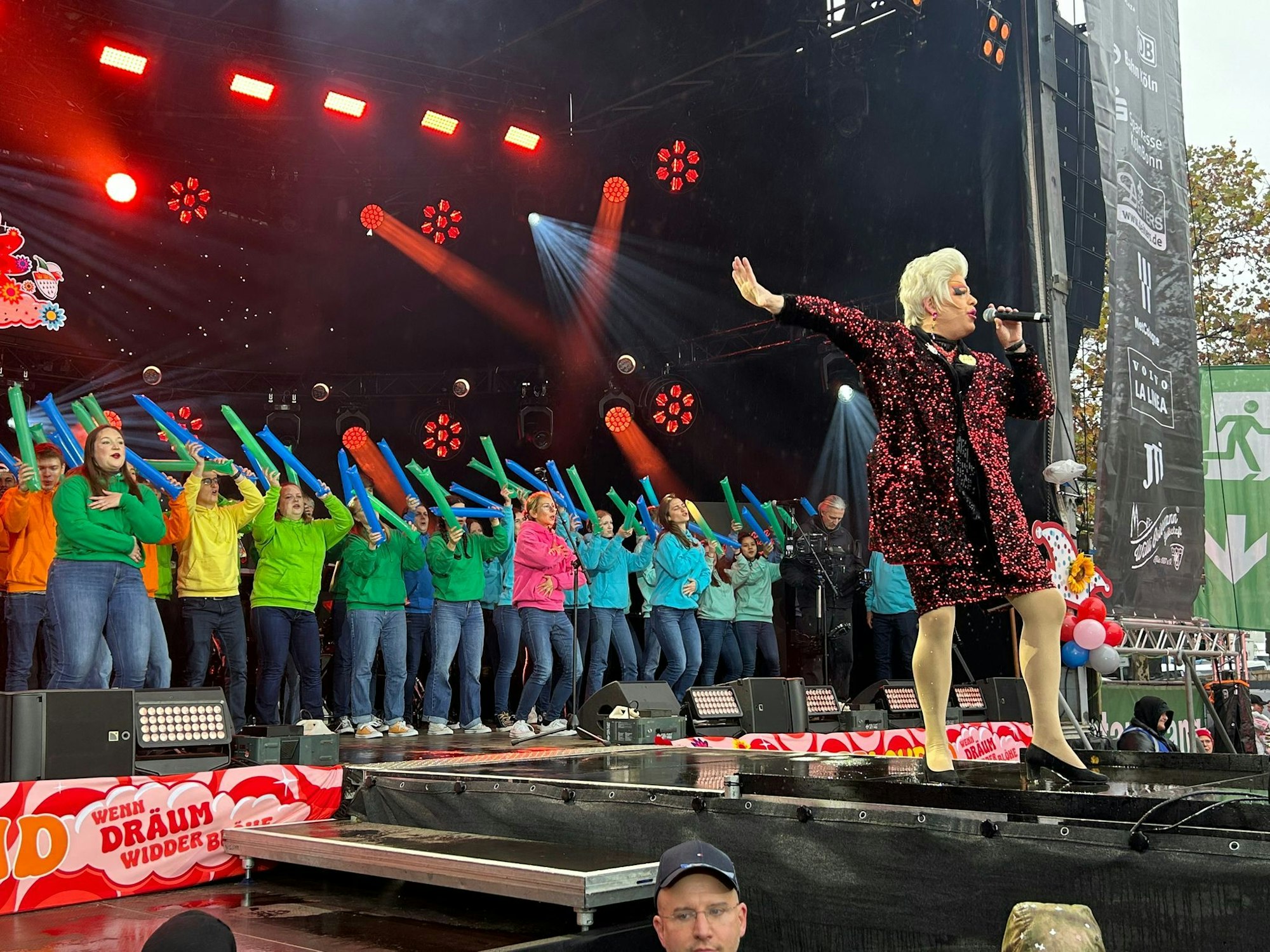 Julie Voyage auf der Bühne am 11.11.
