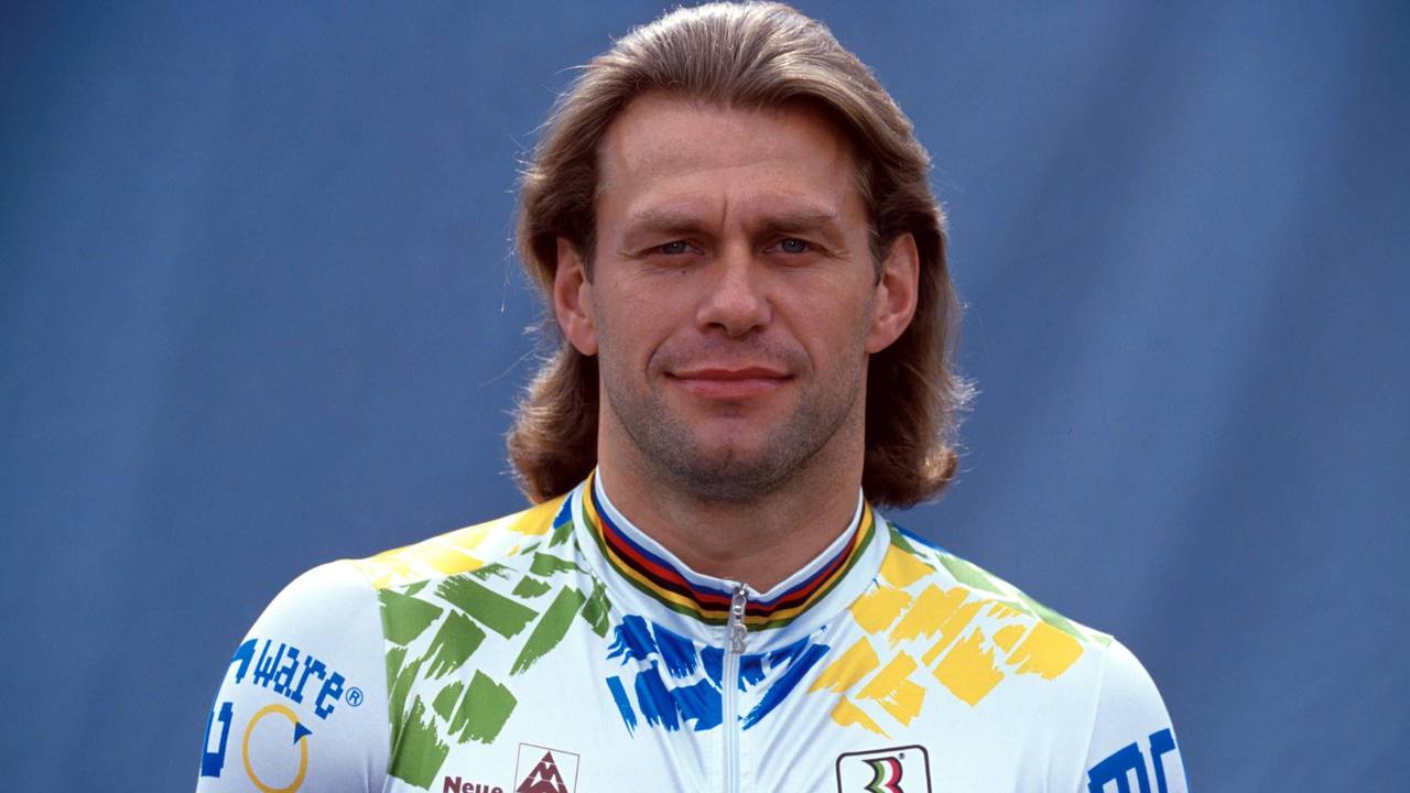 Eine Porträtaufnahme von Rad-Weltmeister Michael Hübner vom 1. Januar 1994.