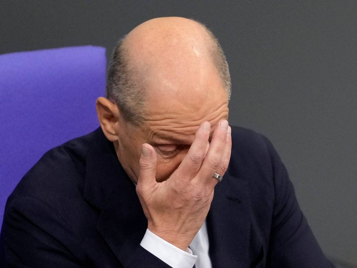 Kanzler Scholz am 13. November im Bundestag, kurz vor seiner Regierungserklärung: Wer wird neuer Kanzler oder neue Kanzlerin von Deutschland?