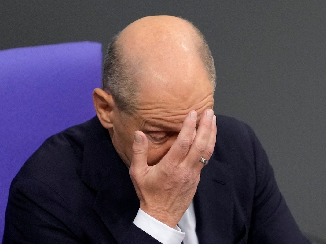 Kanzler Scholz am 13. November im Bundestag, kurz vor seiner Regierungserklärung: Wer wird neuer Kanzler oder neue Kanzlerin von Deutschland?
