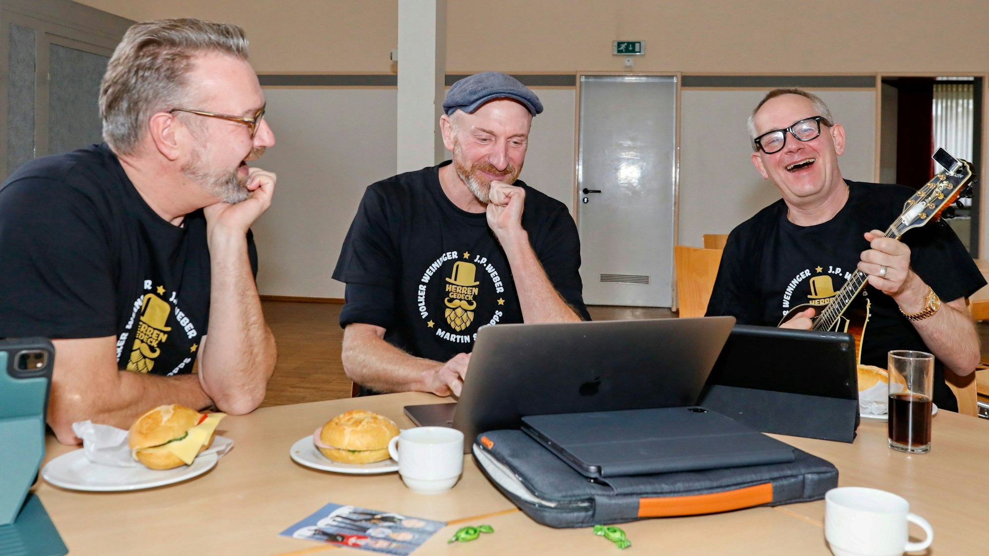 Volker Weininger, Martin Schopps und JP Weber bei den Proben.