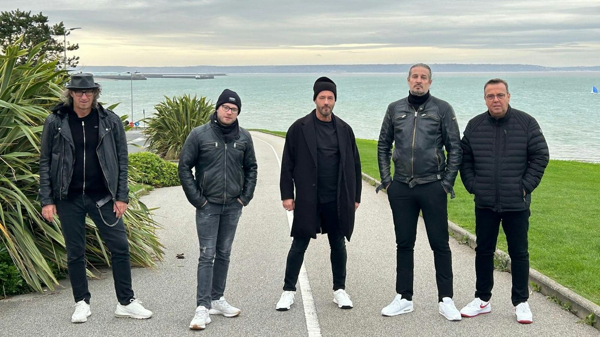 Die Räuber beim Videodreh in Frankreich.