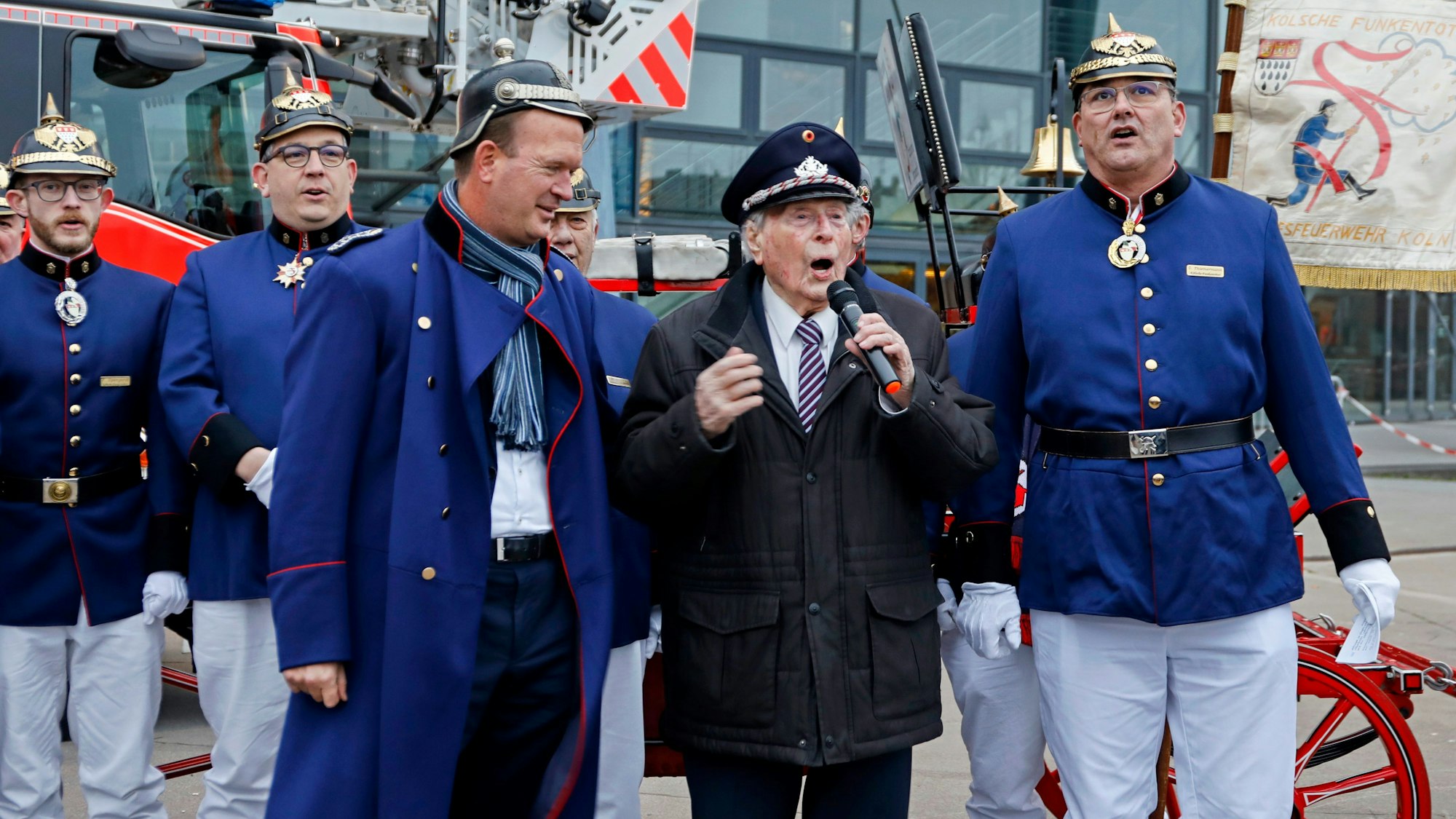 Ludwig Sebus mit Stefan Löcher und Guido Thiemermann.