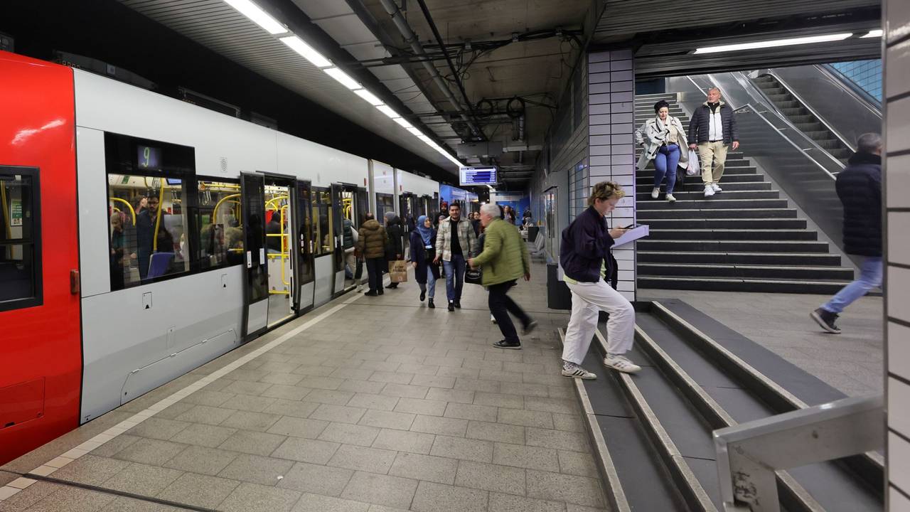 Die Haltestelle Kalk Post am 22. März 2023