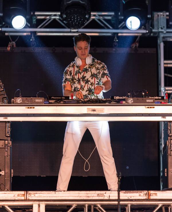 Kygo, hier im Januar 2023 in Florida, steht auf der Bühne.