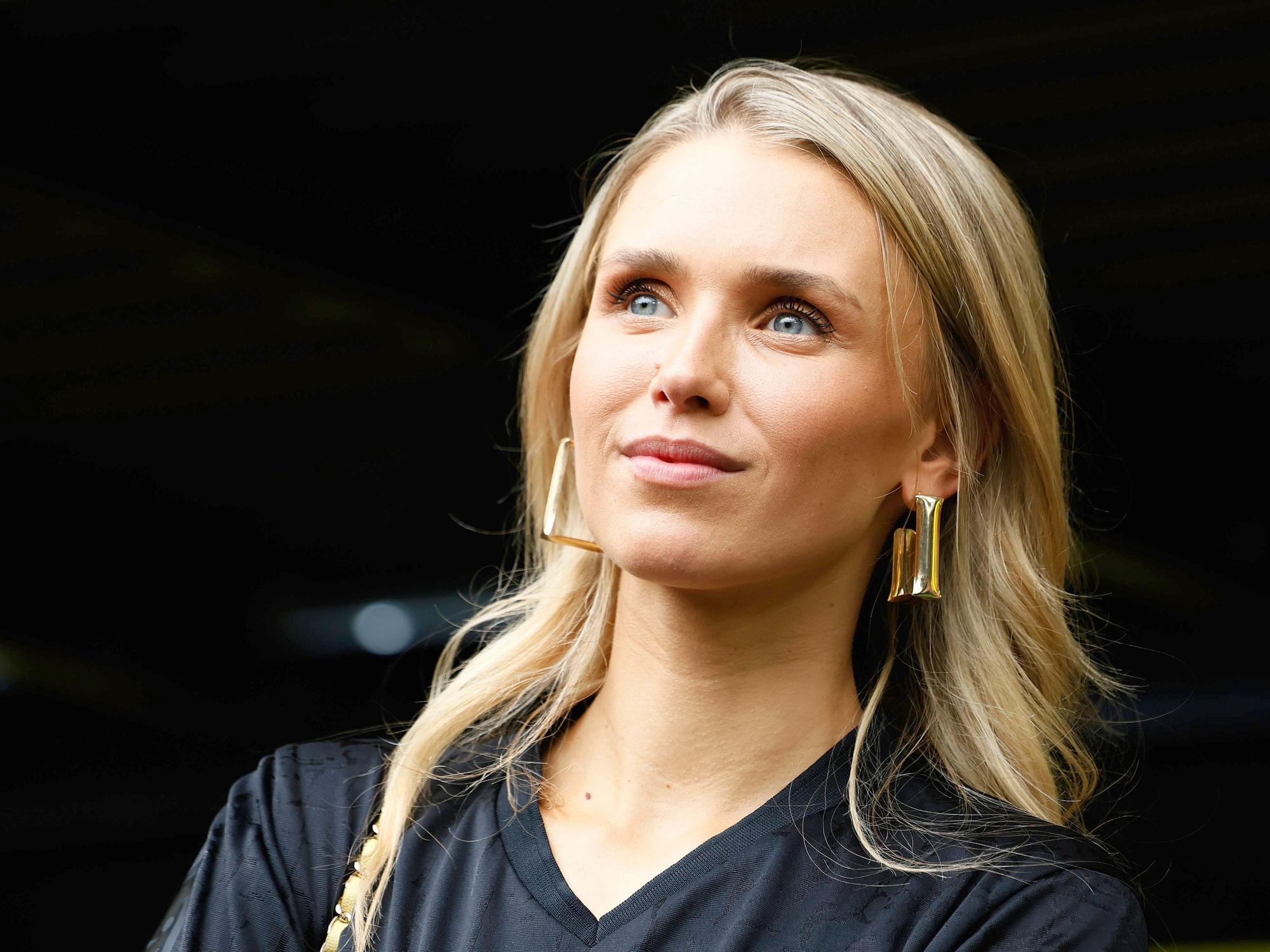 Scarlett Gartmann-Reus beim BVB-Abschied ihres Mannes.