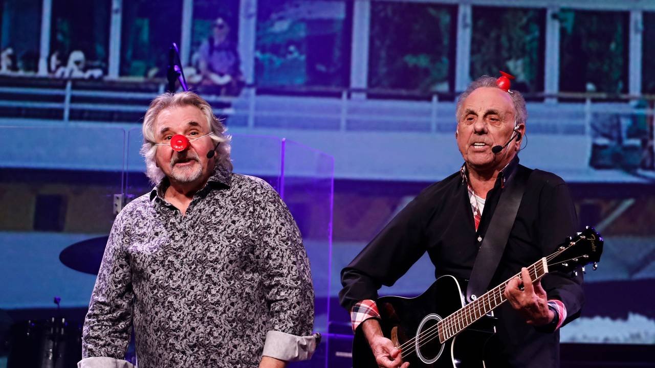 Tommy Engel und Erry Stoklosa auf der Bühne.
