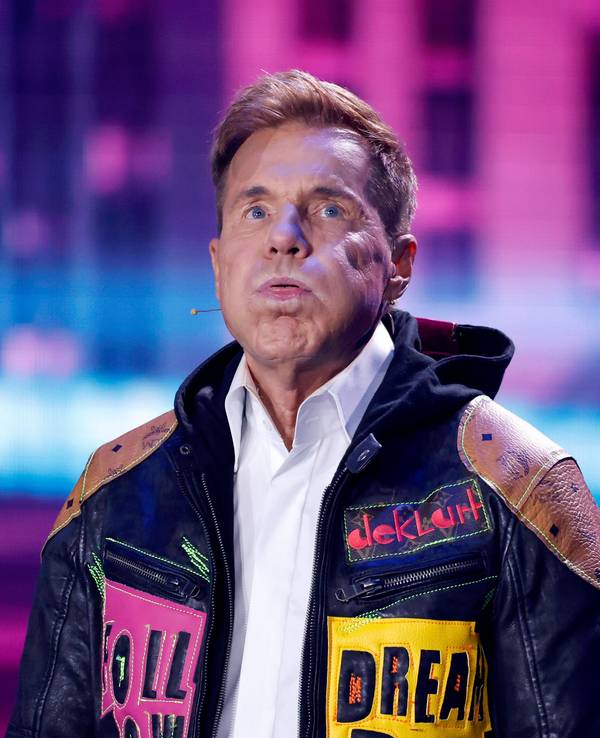 Zu sehen ist Musiker und Juror Dieter Bohlen am 09.11.2024 im Finale der Castingshow Deutschland sucht den Superstar in einem TV-Studio in Köln Hürth.