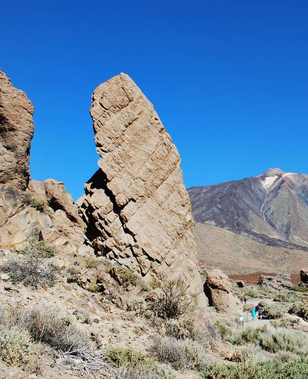 Inseln wie Teneriffa mit dem Pico del Teide locken diesen Sommer besonders viele deutsche Touristen an.