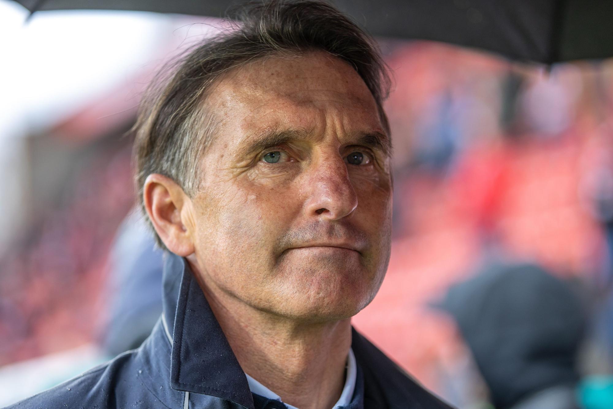 Bruno Labbadia guckt in die Kamera.