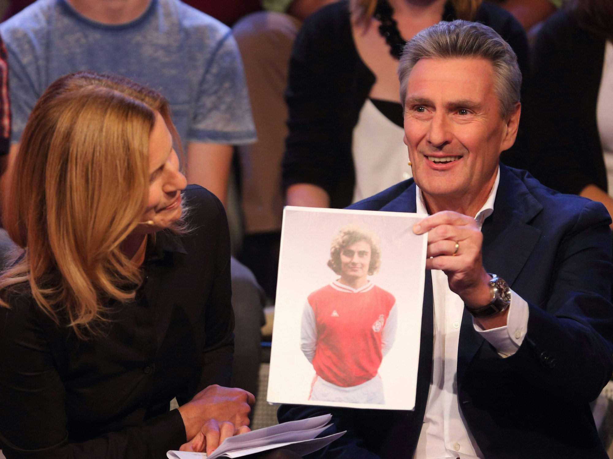 ZDF Sportstudio: Katrin Müller-Hohenstein und Dieter Müller (ehemals 1. FC Köln).