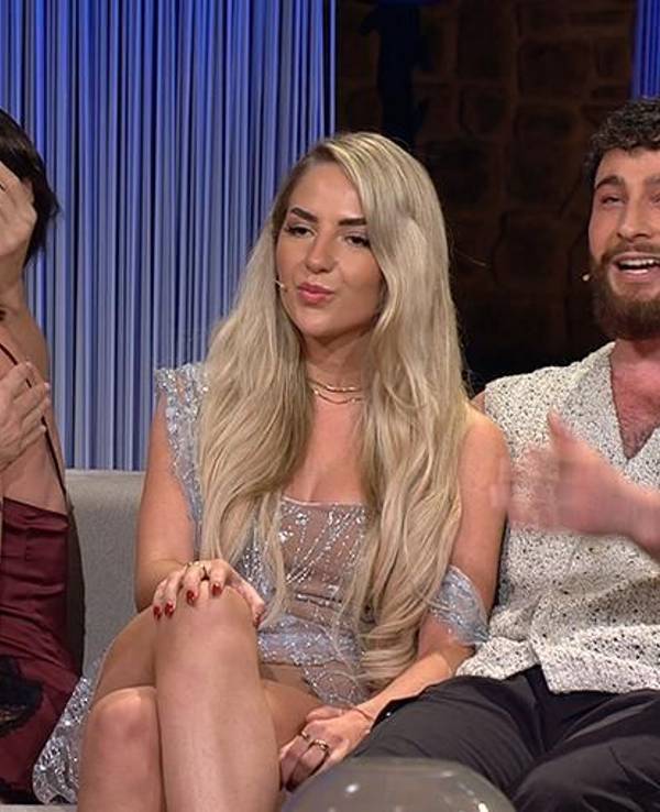 V.l.: Jakob, Tessa, Emma und UmutV.l.: Jakob, Tessa, Emma und Umut beim Wiedersehen von „Das Sommerhaus der Stars“.