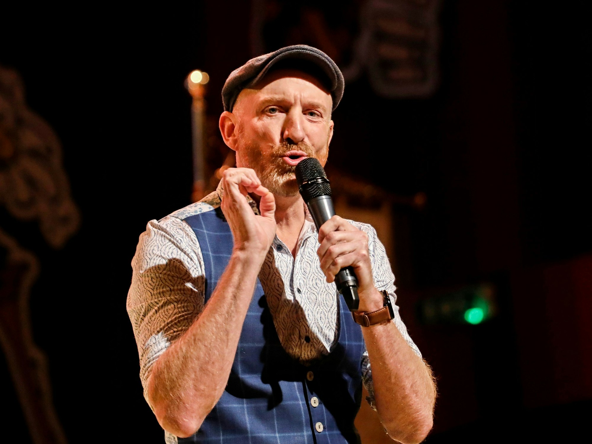 Martin Schopps auf der Bühne.