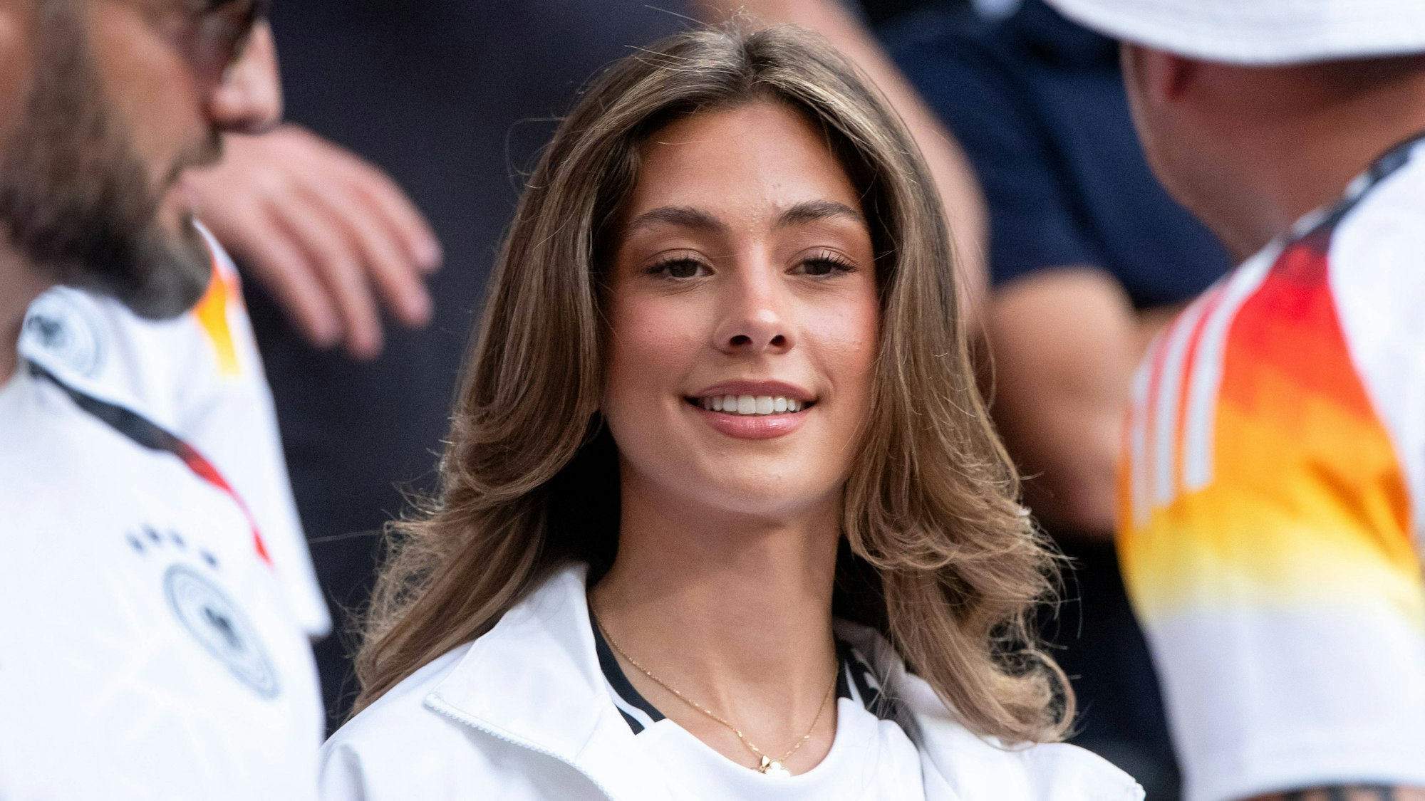 Sophia Havertz auf der Tribüne.