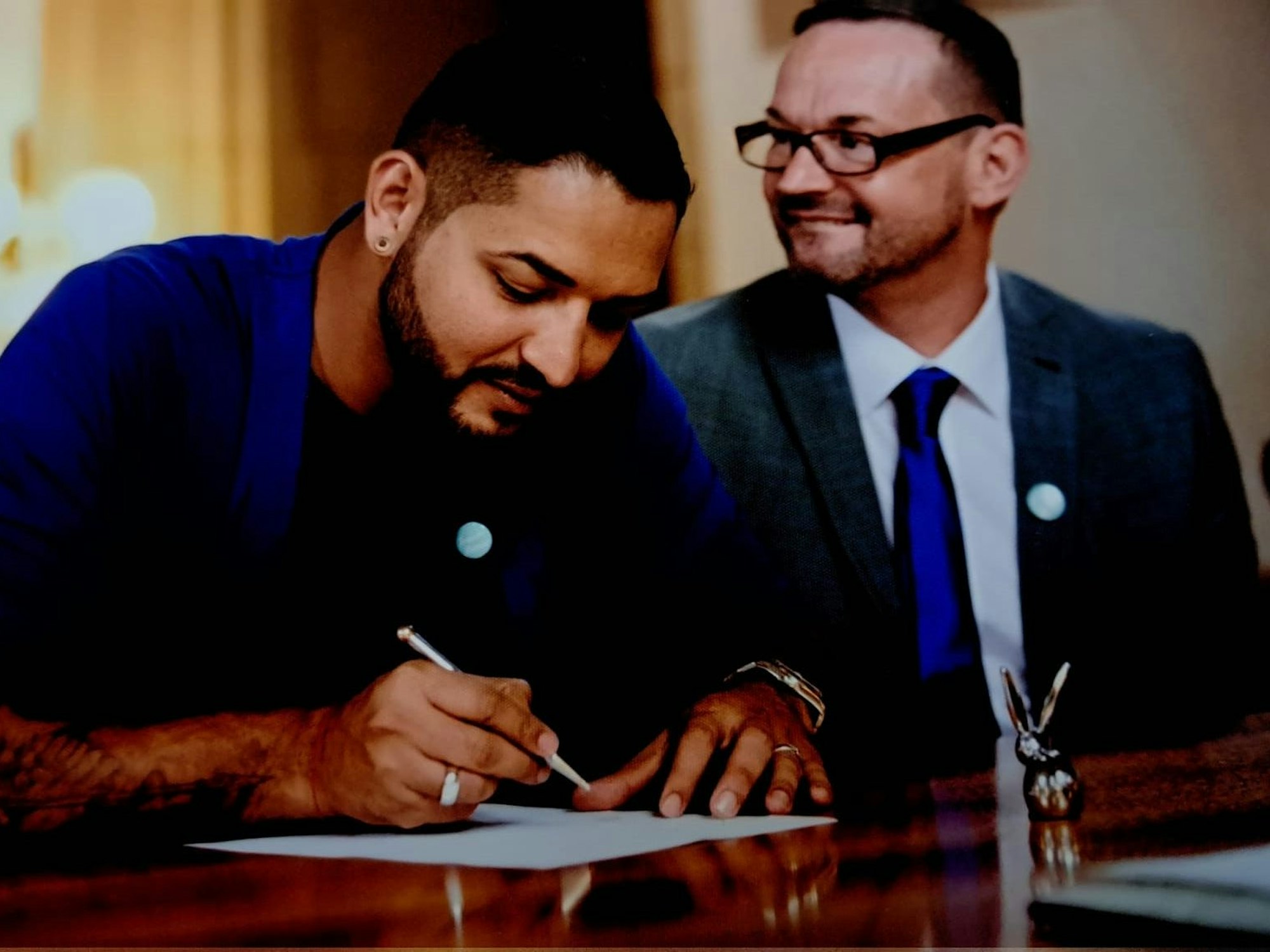 Gianni und sein Mann haben 2021 in Köln geheiratet.