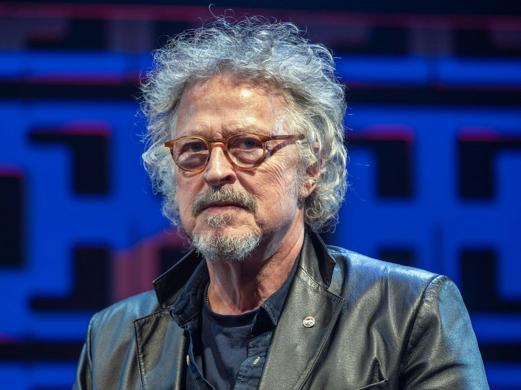 Der Sänger, Maler und Autor Wolfgang Niedecken bei einer Talkshow.