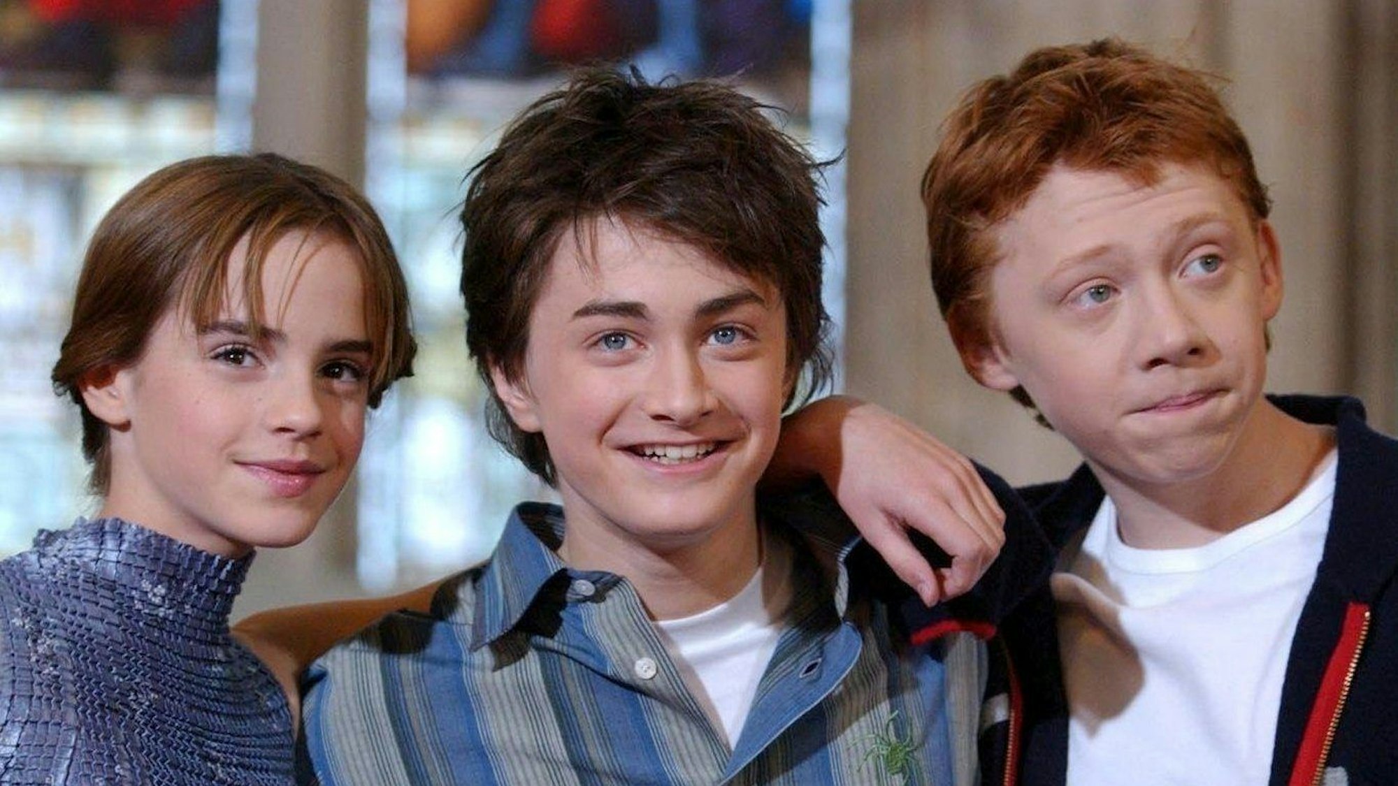 Die Schauspieler Emma Watson (l-r), Daniel Radcliffe und Rupert Grint, Stars des Harry-Potter-Films „Harry Potter und die Kammer des Schreckens“ während eines Fototermins in der Guildhall.