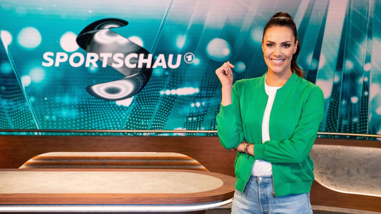 Das Foto zeigt Esther Sedlaczek, Moderatorin der ARD-Sportschau. Jetzt wird das Team verstärkt.