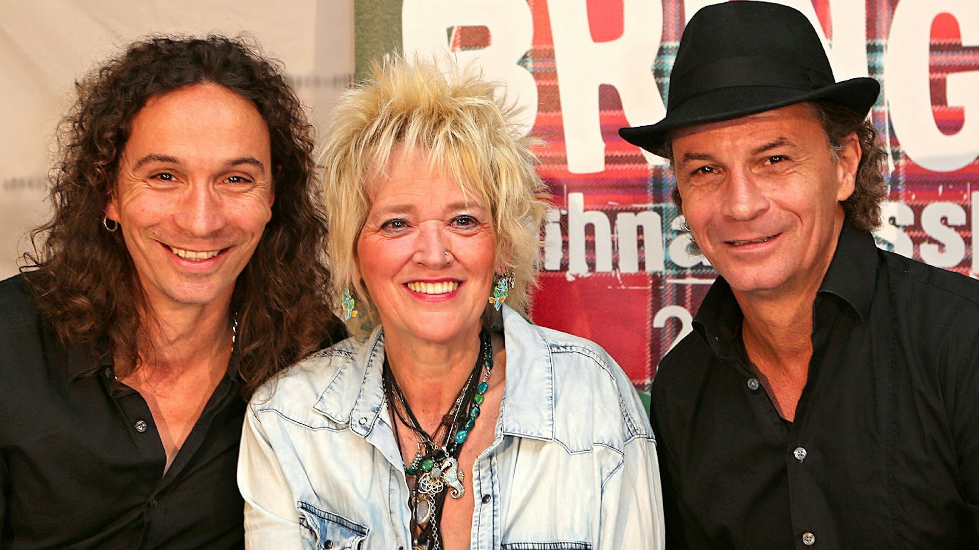 Peter und Stephan Brings mit Gaby Köster.