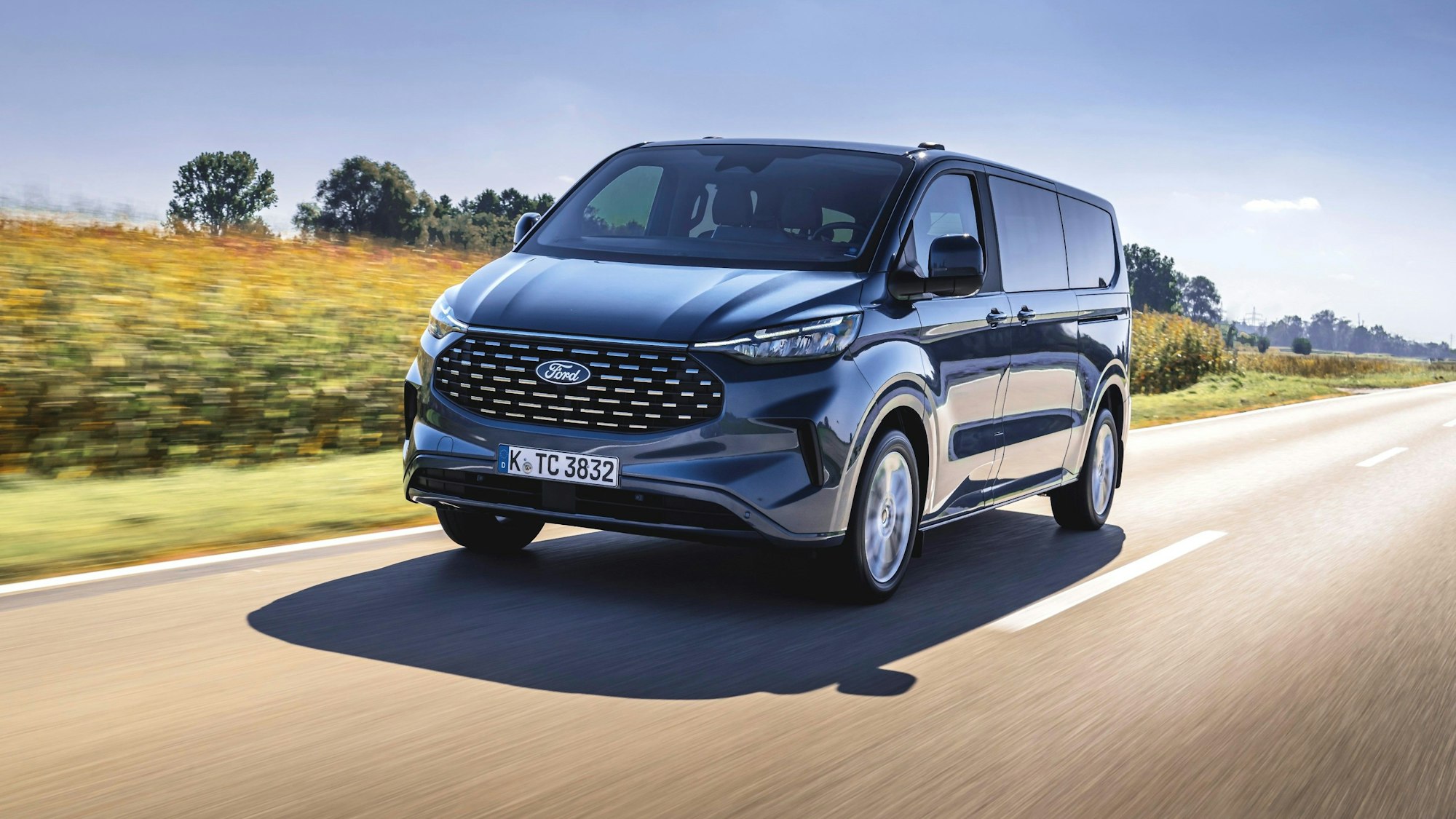 Der Ford Tourneo Custom wird neuer Streifenwagen der Polizei Nordrhein-Westfalen.